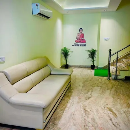 Hotel Good Luck By Jmd Group Near Delhi Igi Airport-3